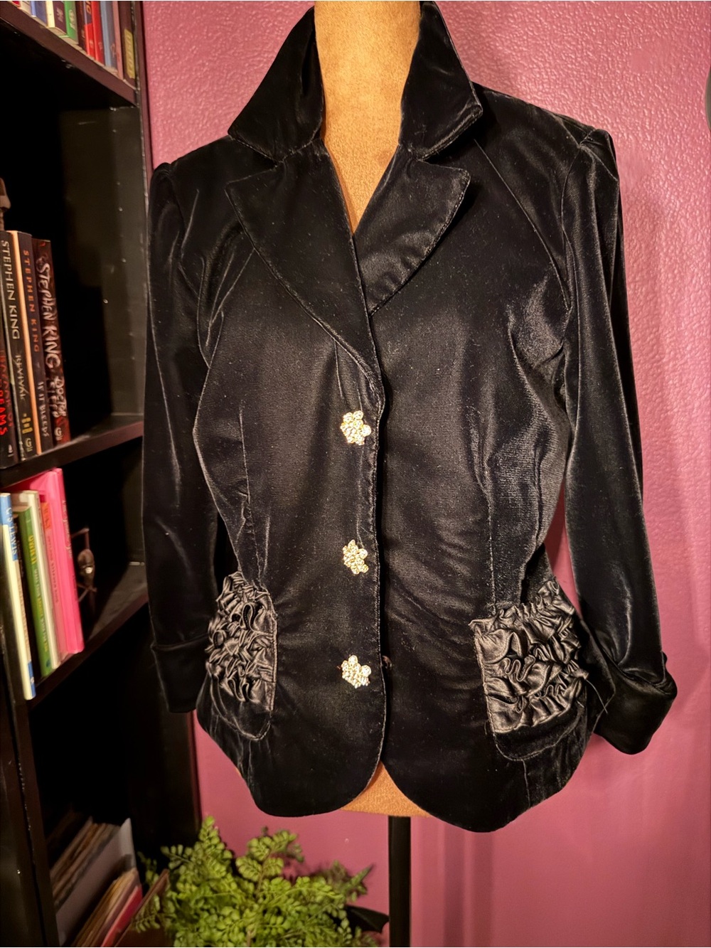 Cachet Black gothic Victorian vampire soft velvet Blazer